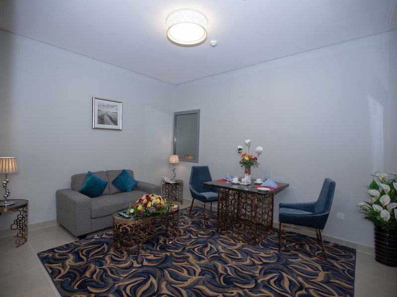 Fortis Hotel 10