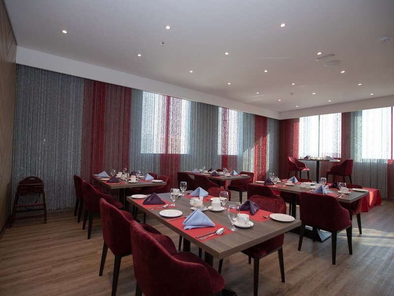 Fortis Hotel 15