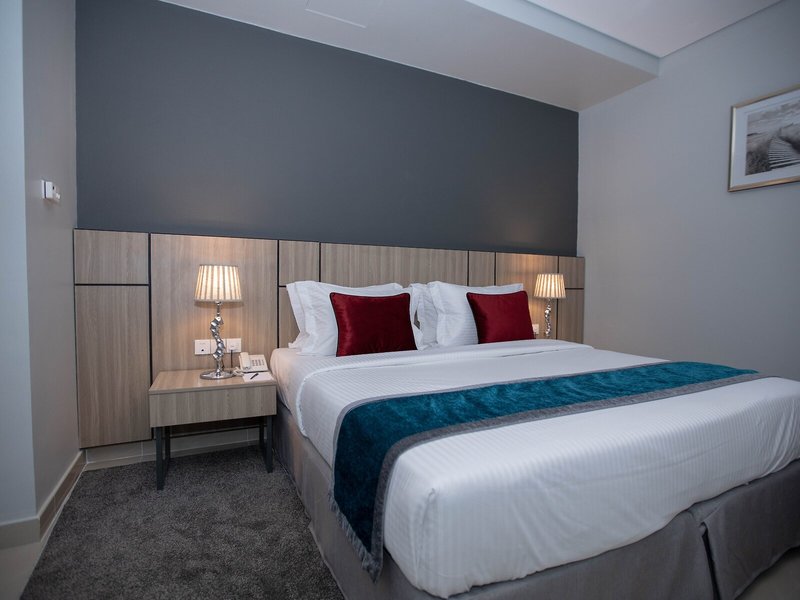 Fortis Hotel 34