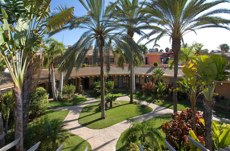 Suites & Villas by Dunas 18