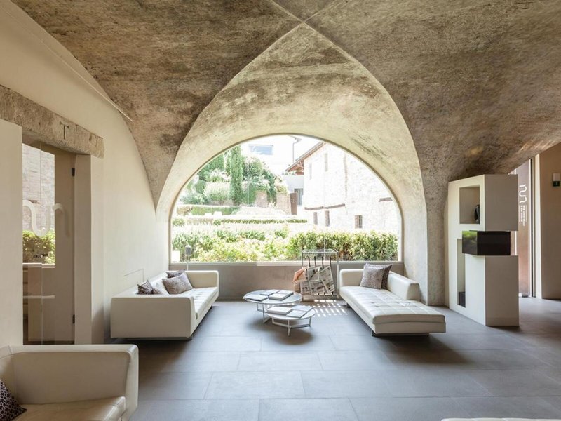 Nun Assisi Relais Spa Museum 9