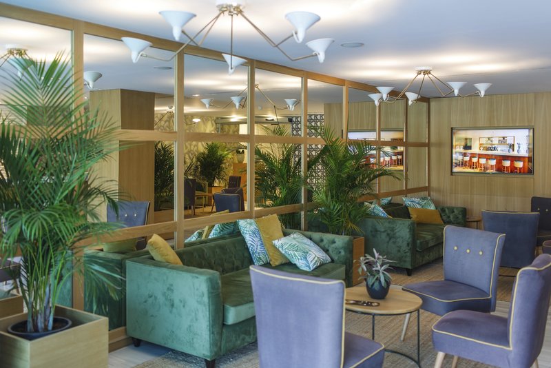 Santa Monica Suites 11