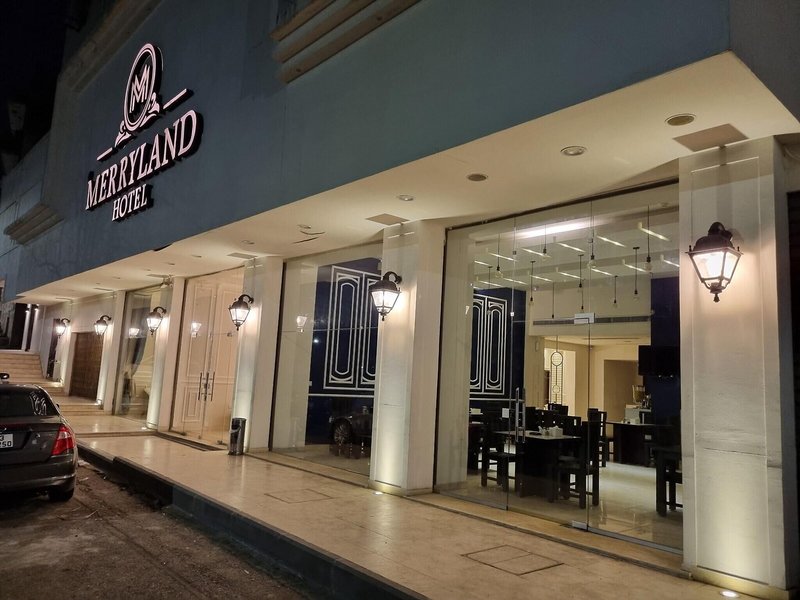 New Merryland Hotel 15
