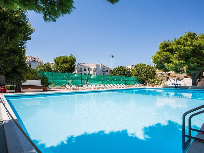 Hotel Mediterraneo 8 - Outdoor Pool