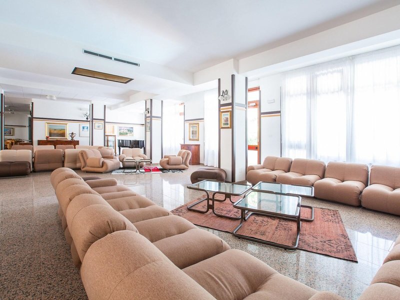 Hotel Mediterraneo 12 - Room Example