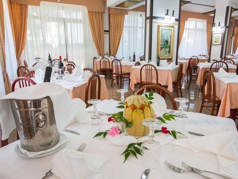 Hotel Mediterraneo 15 - Restaurant