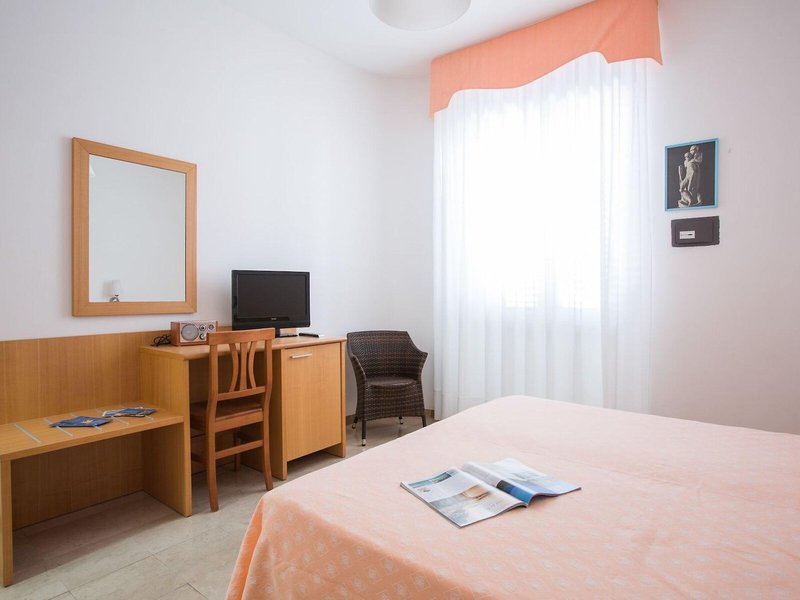 Hotel Mediterraneo 30 - Room Example