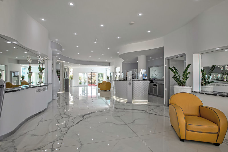 Grand Hotel Costa Brada 9