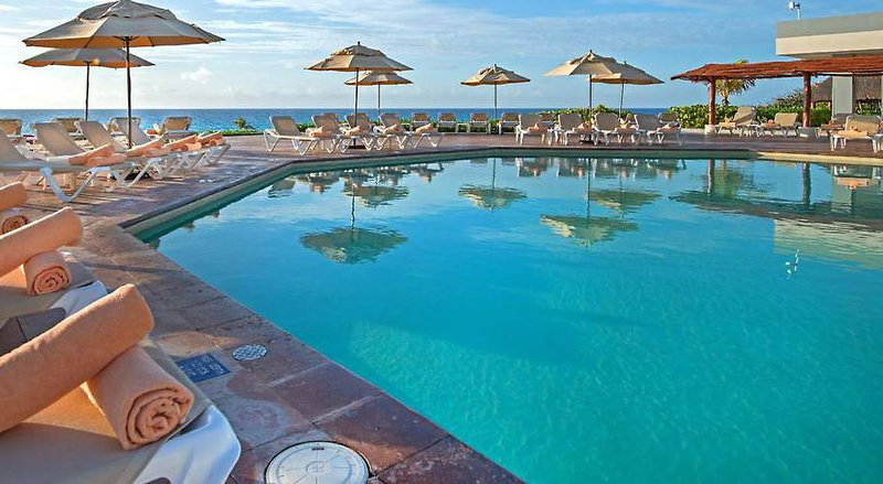 Hotel Park Royal Beach Cancún 2