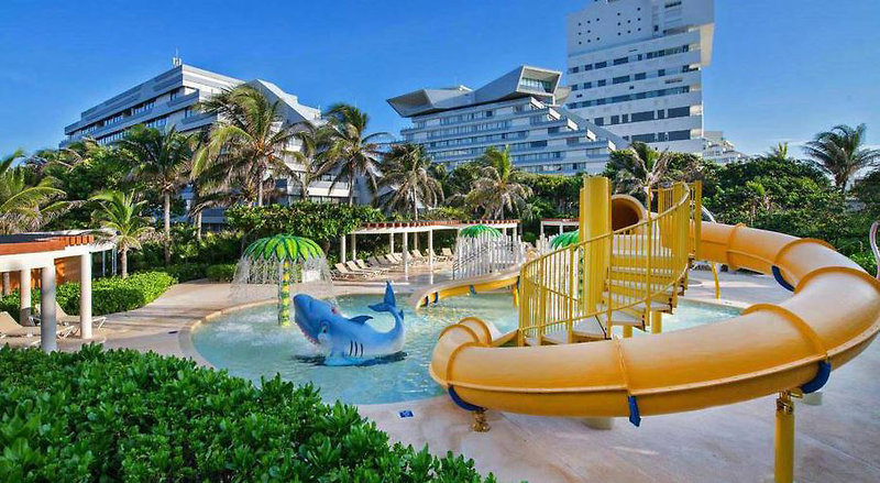 Hotel Park Royal Beach Cancún 3