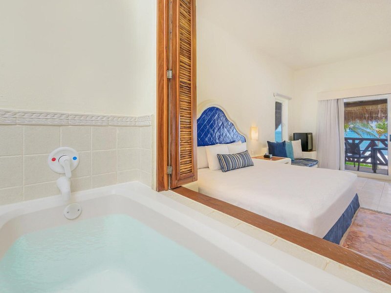 Desire Riviera Maya Pearl Resort & Spa