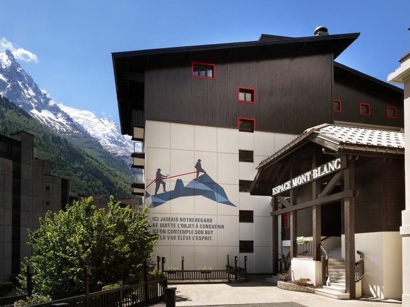 Chalet Hôtel Le Prieuré & Spa 2