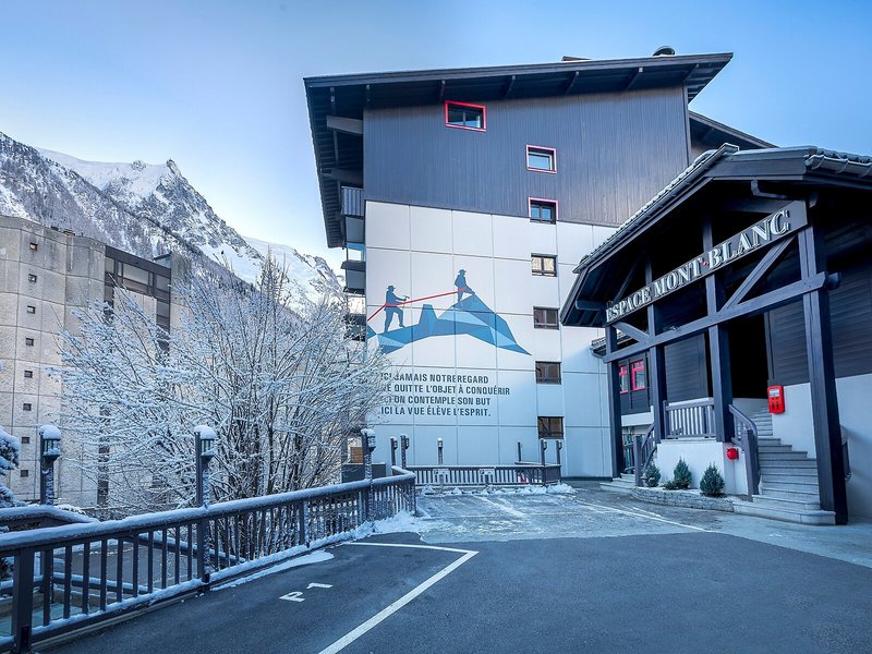 Chalet Hôtel Le Prieuré & Spa 3