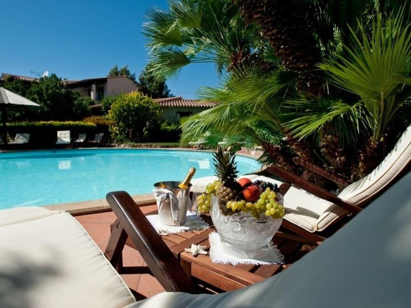 Nora Club Hotel 9