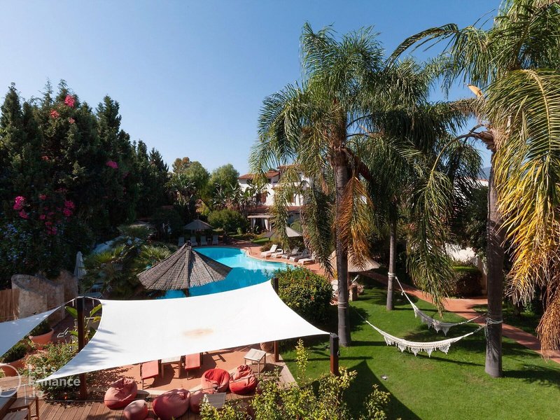 Nora Club Hotel 21