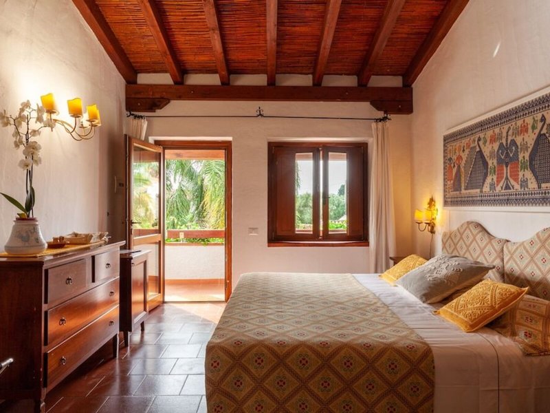Nora Club Hotel 43