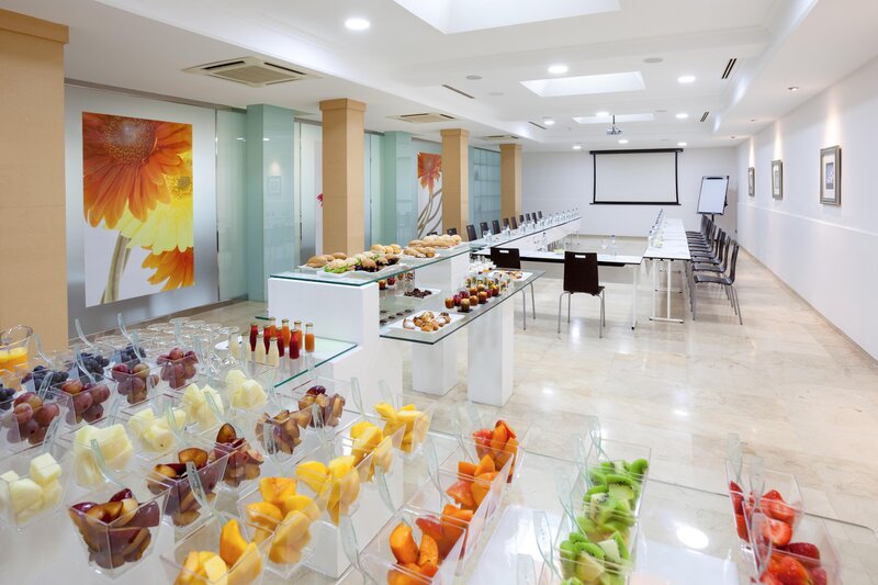 Occidental Margaritas  32