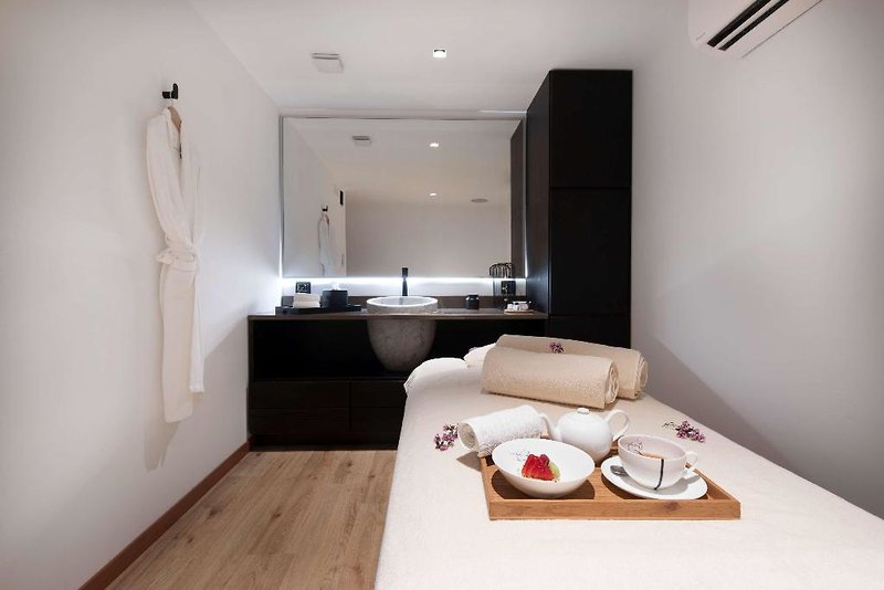 Sulia House Porto Rotondo, Curio Collection by Hilton 2