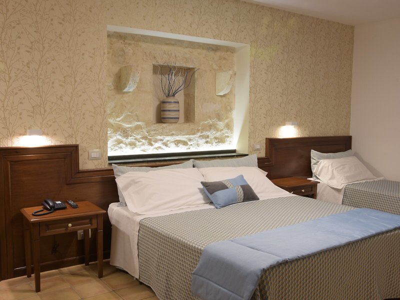 Artemisia Resort 33