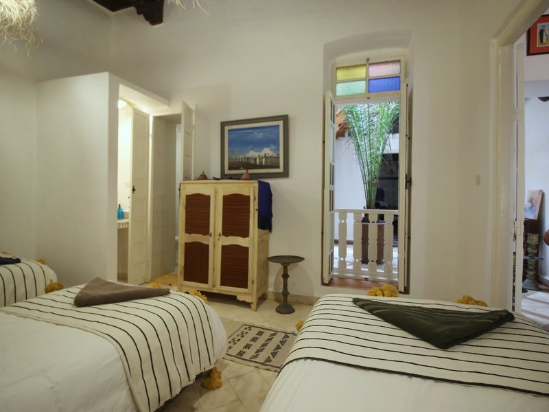 Darzayna 24