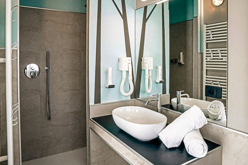 K Modern Hotel 8