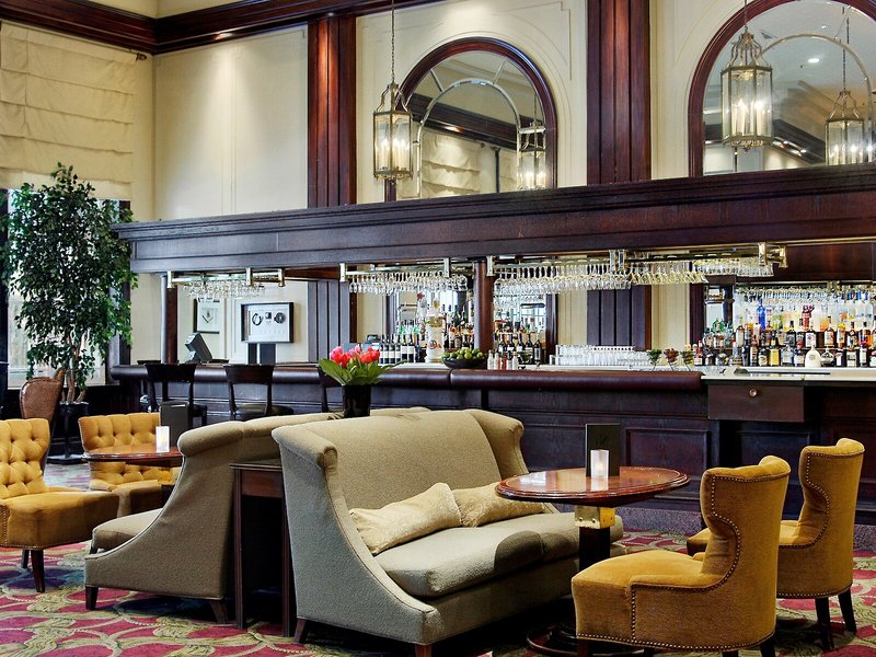 Fairmont Palliser 38