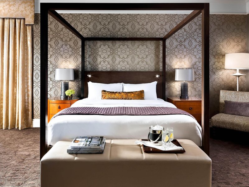 Fairmont Palliser 41