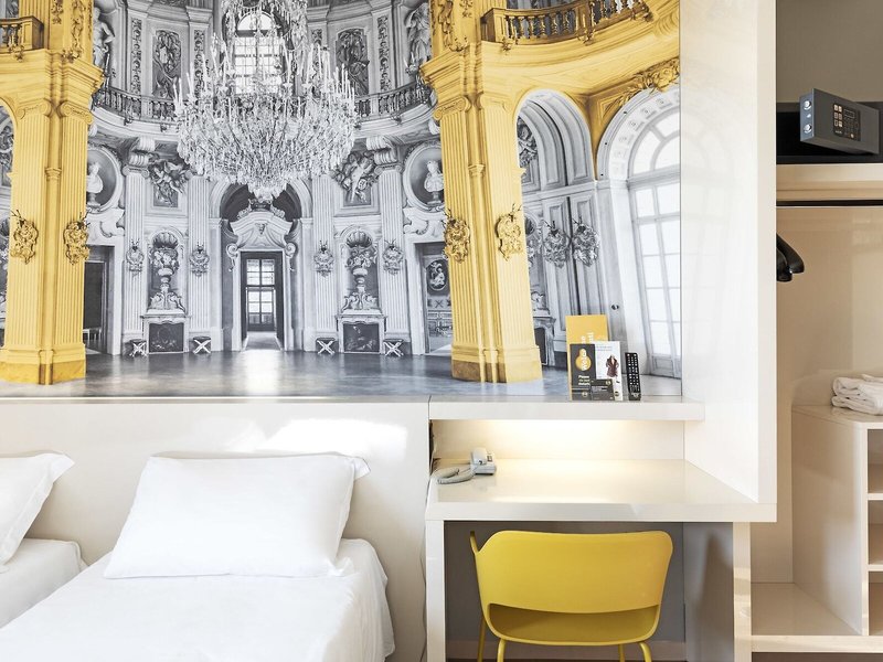 B&B HOTEL Torino 36
