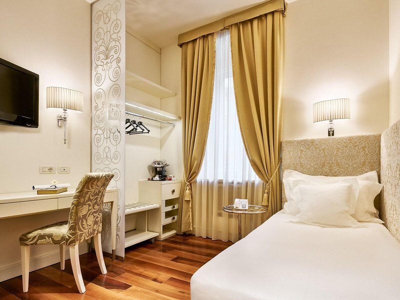 Hotel Duchi Vis a Vis 18