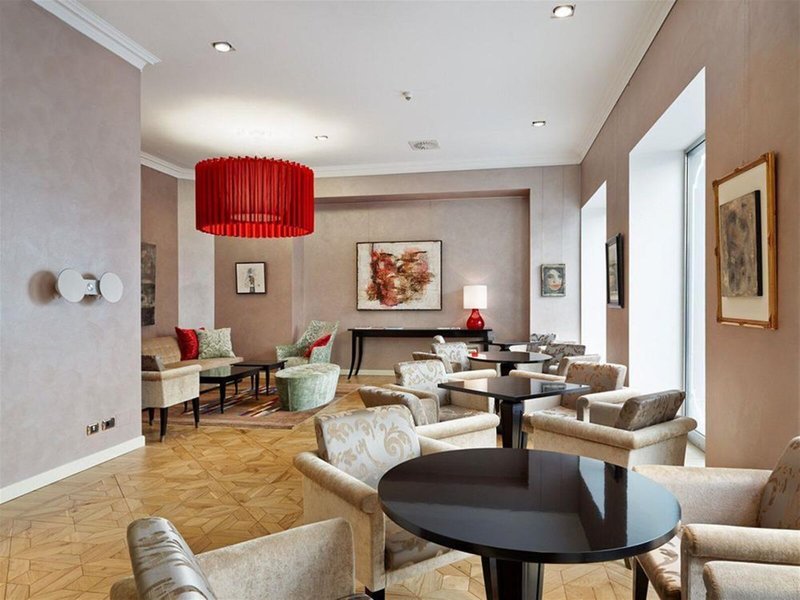 Palace Suite 5