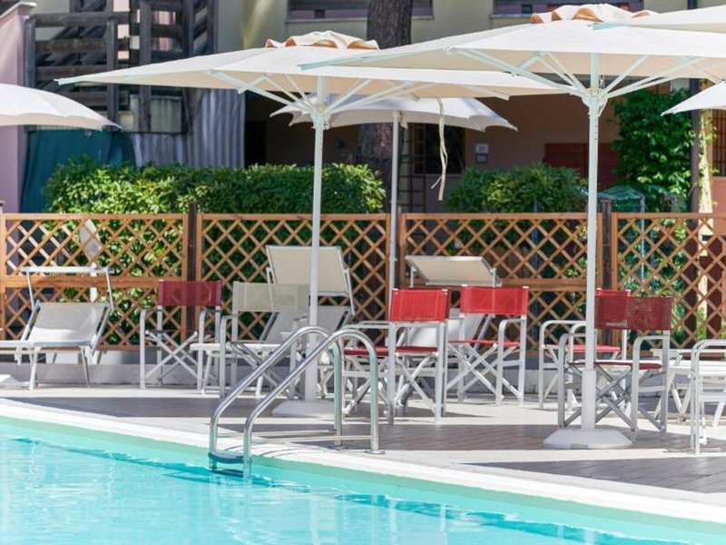 Hotel & Residence Poggio dei Pini 3 - Outdoor Pool