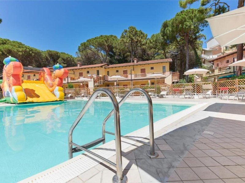 Hotel & Residence Poggio dei Pini 6 - Outdoor Pool