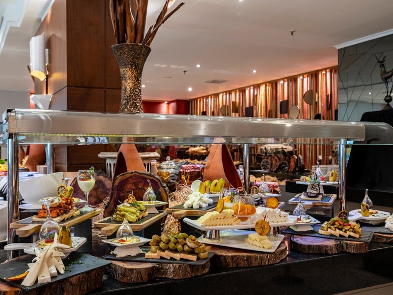 Fun & Sun Miarosa Ghazal Resort 10