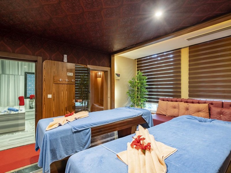 Fun & Sun Miarosa Ghazal Resort 16