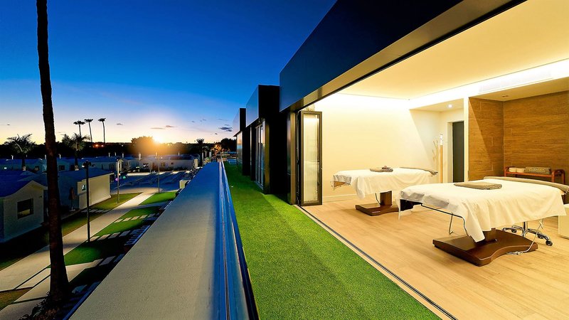 Club Maspalomas Suites  41