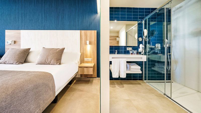 Club Maspalomas Suites 8 - Room Example