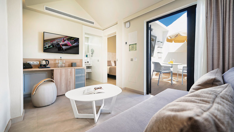 Club Maspalomas Suites 14 - Room Example