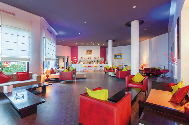 Le Petit Palais & Spa 10