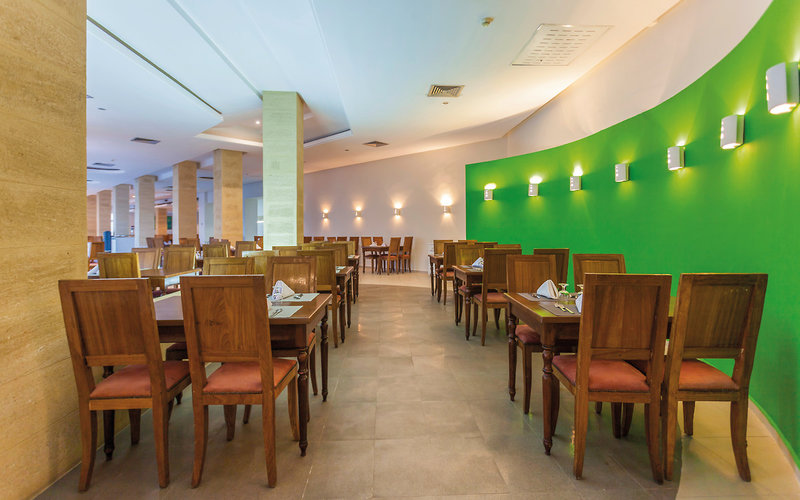 Le Petit Palais & Spa 4
