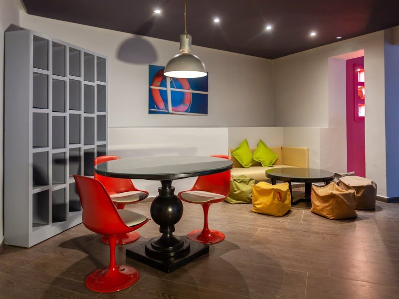 Miramar Le Petit Palais 24