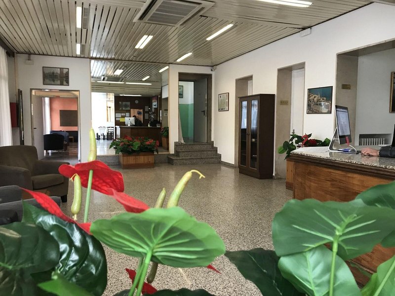 Colombo Hotel & Hostel 10 - Lounge / Lobby