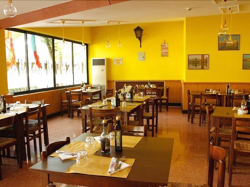 Colombo Hotel & Hostel 15 - Restaurant