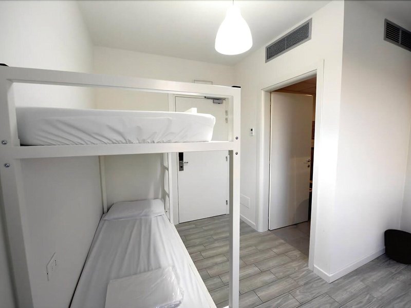 Colombo Hotel & Hostel 23 - Room Example