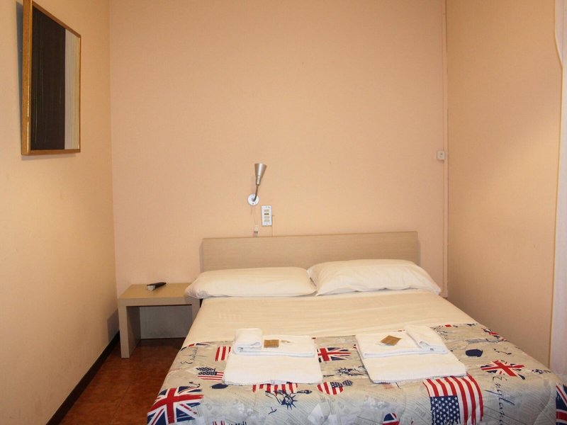 Colombo Hotel & Hostel 24 - Room Example