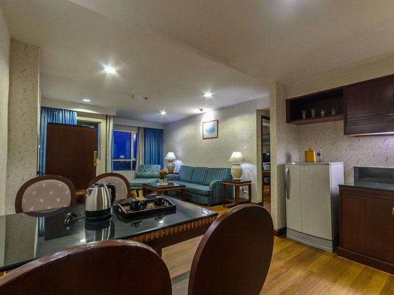 Prince Palace Bangkok 23