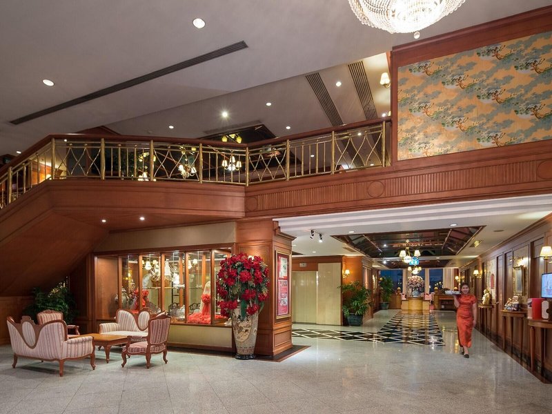 Prince Palace Bangkok 8