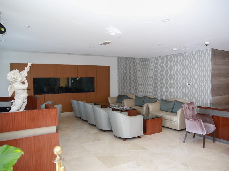 Hotel Versailles Dubai 9