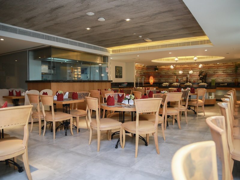 Hotel Versailles Dubai 12