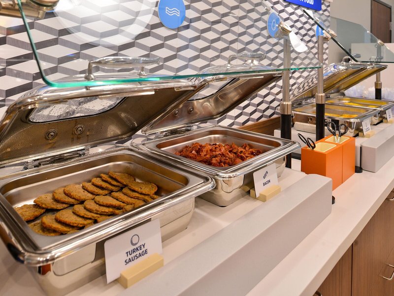 Holiday Inn Express Vancouver Airport 7 - Restaurant