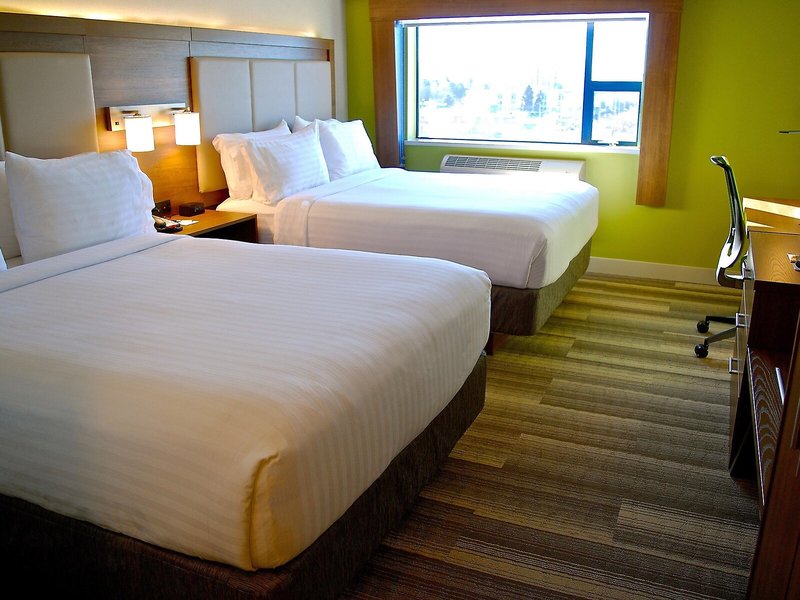 Holiday Inn Express Vancouver Airport 24 - Room Example